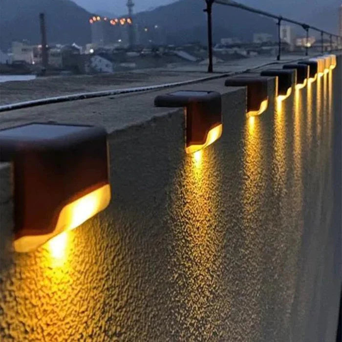 LUMINÁRIA SOLAR PARA JARDIM - LED/IMPERMEÁVEL